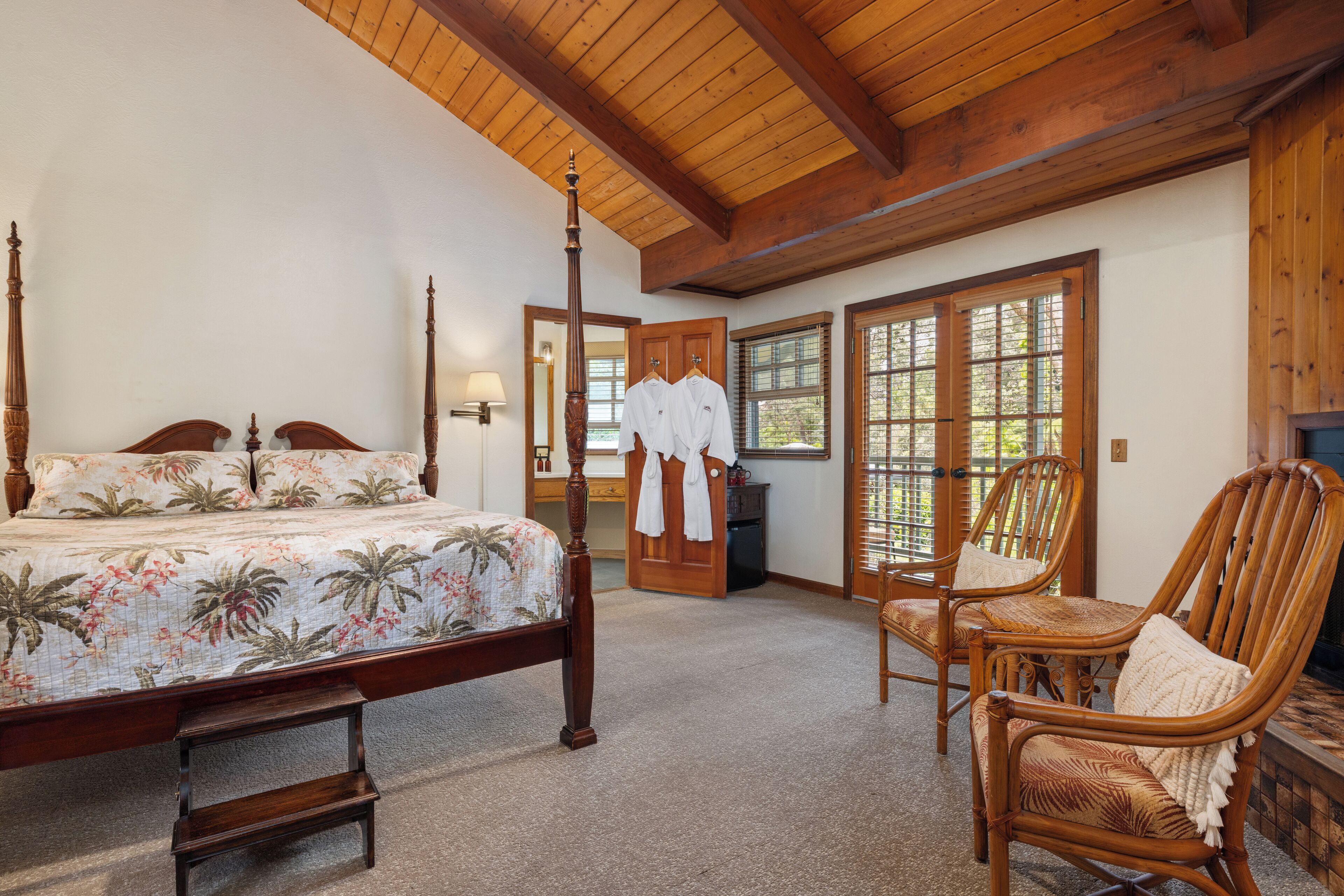 华丽客房, 1 张特大床 (Honeymoon) | 熨斗/熨板、免费 WiFi、床单