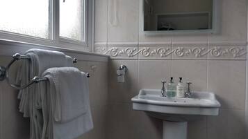 Badrum | HÄrtork och handdukar