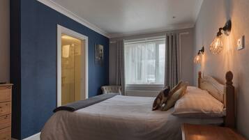 واي فاي مجانًا وملاءات أسرّة