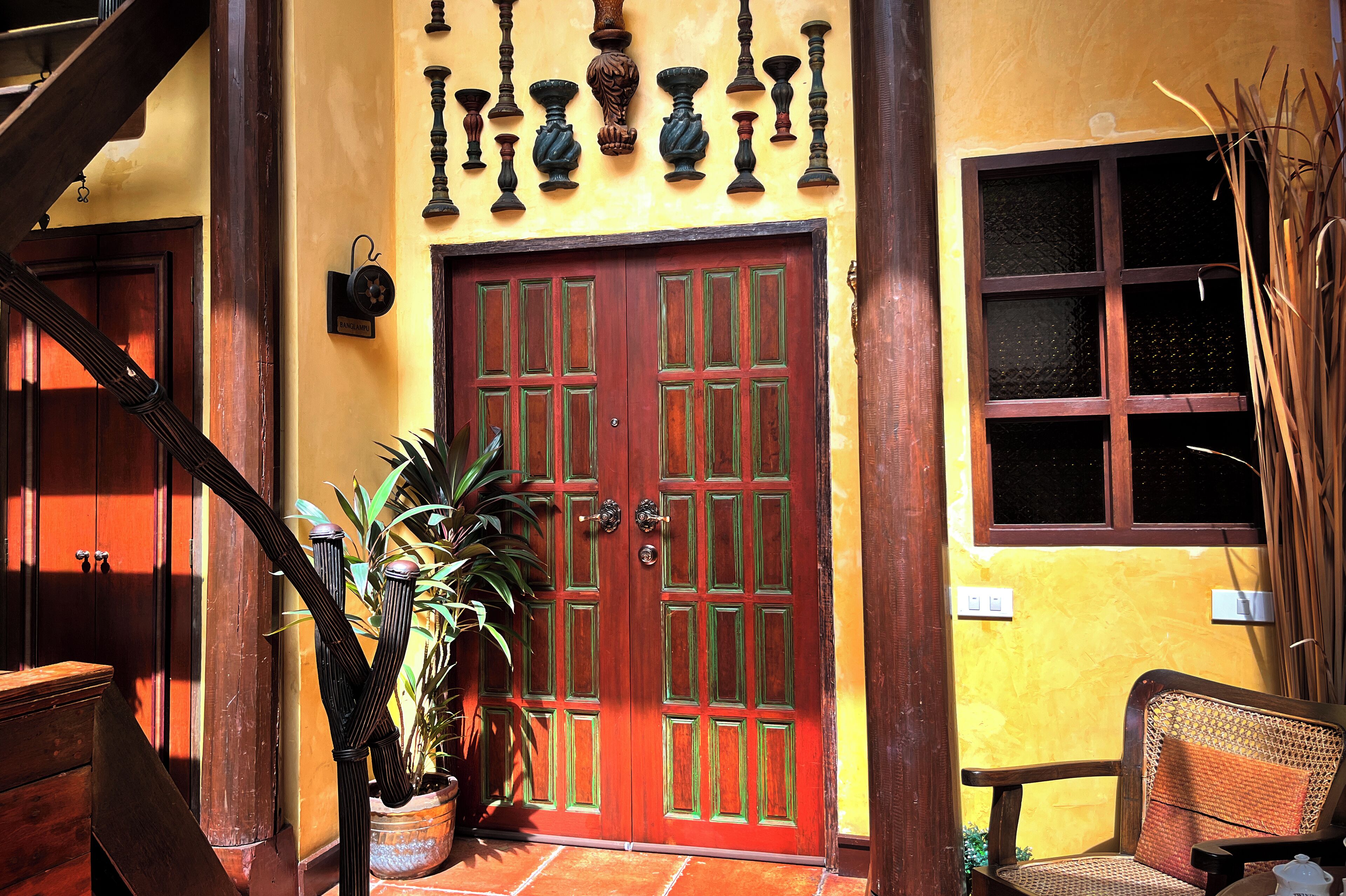 Family Suite, 2 Bedrooms, Bathtub | In-room safe, iron/ironing board, bed sheets