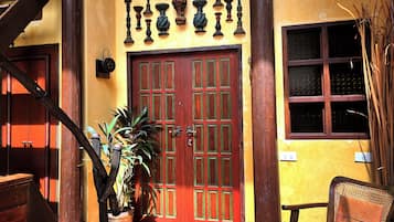 Family Suite, 2 Bedrooms, Bathtub | In-room safe, iron/ironing board, bed sheets