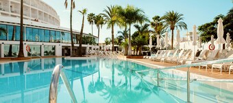 Sunprime Atlantic View Suite & Spa