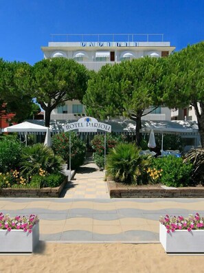 Coffres-forts dans les chambres, bureau, chambres insonorisées