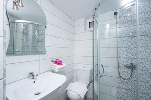 Bathroom - Kastro Apartments (Mylopotamos)