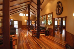 Lobby sitting area - Tawali Resort (Alotau)