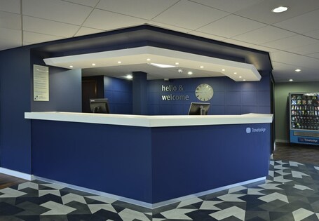 Travelodge Cambridge Orchard Park - view 3