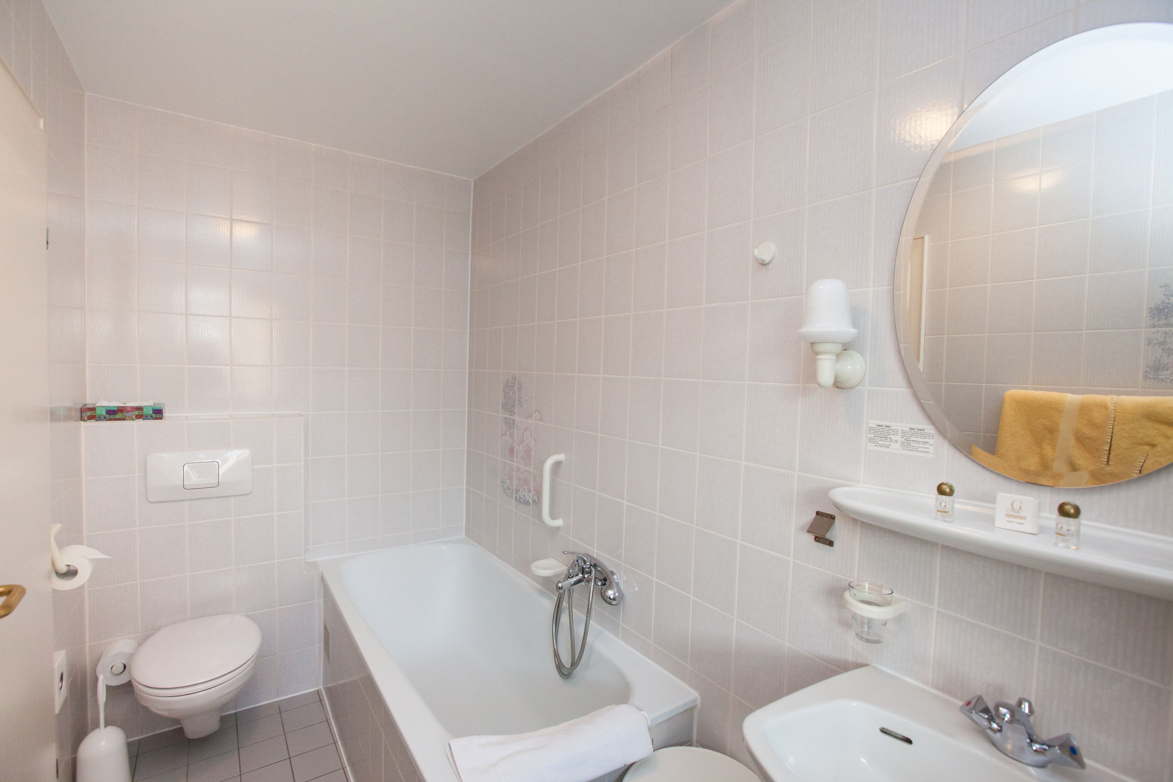 superior double room, balcony, river view | bathroom | free toiletries, hair dryer, towels