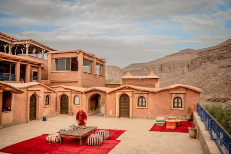 Exterior. Ouednoujoum Ecolodge & SPA