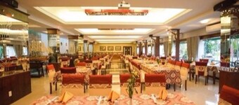 Royal Hotel