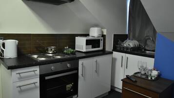 Coffee/tea maker, electric kettle