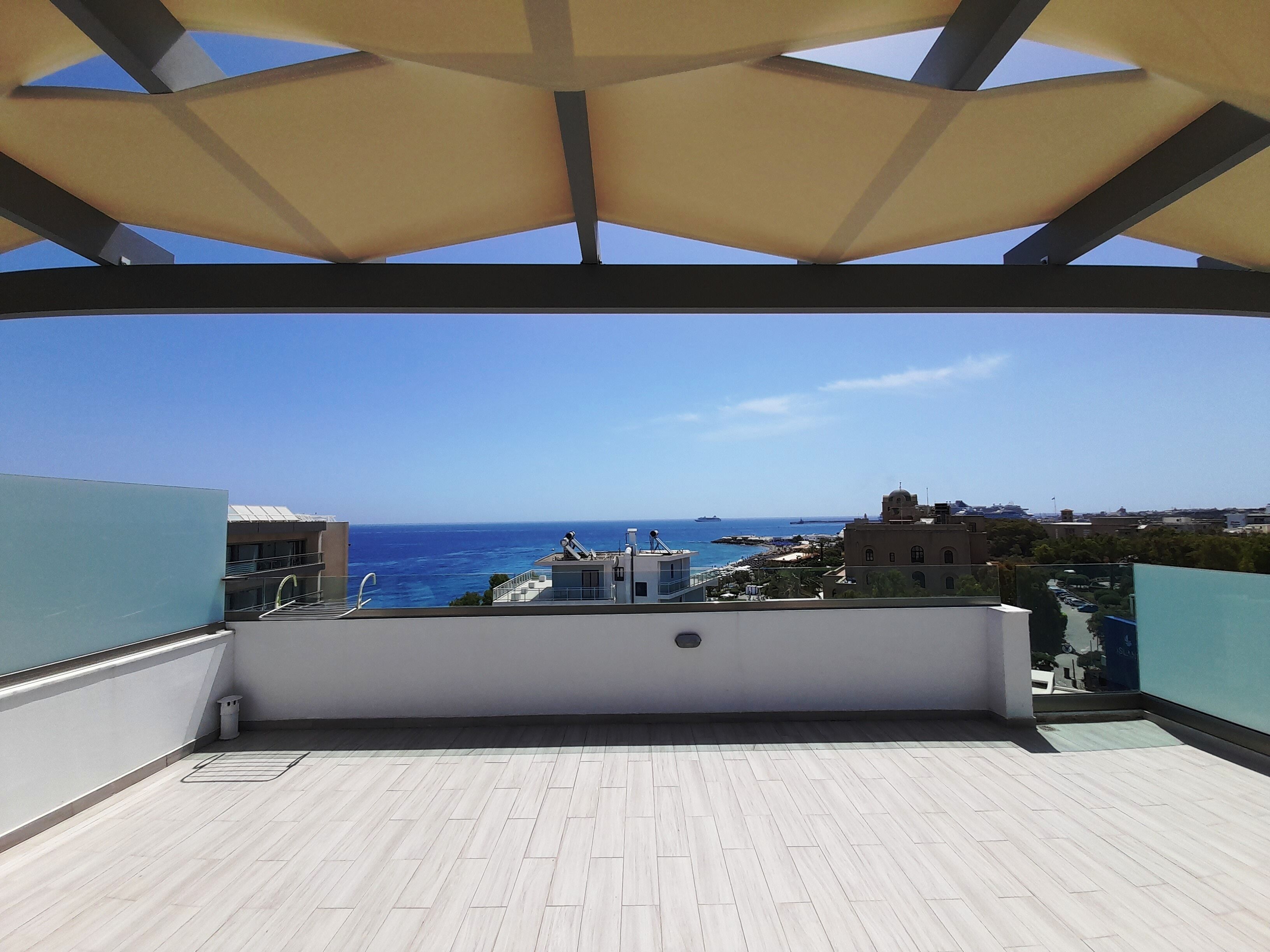 suite, terrace | terrace/patio