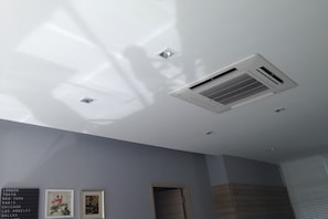 Room amenity - Baan Sarinya Pool Villa (Cha-am)