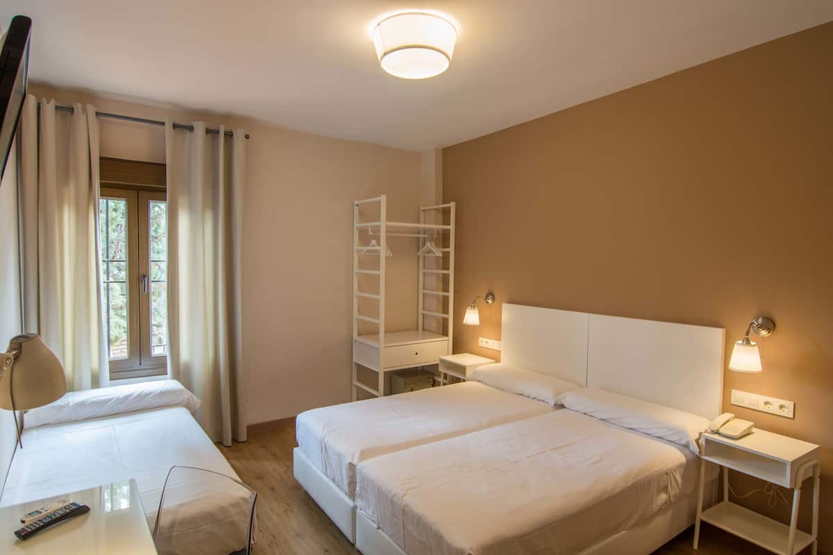 In-room safe, desk, blackout drapes, free WiFi