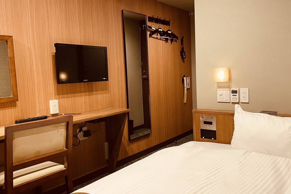 Desk, iron/ironing board (on request), free WiFi, bed sheets
