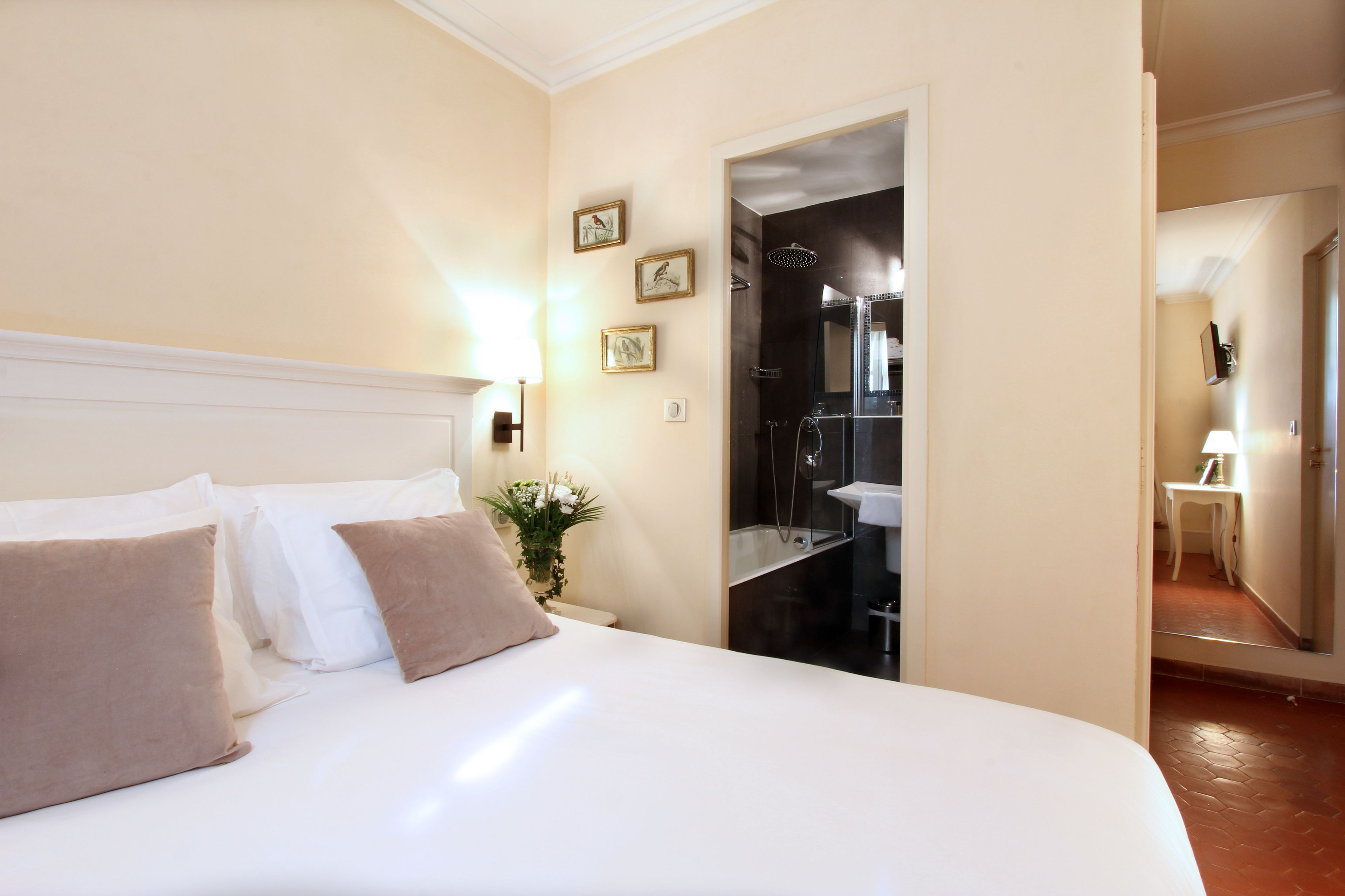 1 bedroom, premium bedding, desk, iron/ironing board