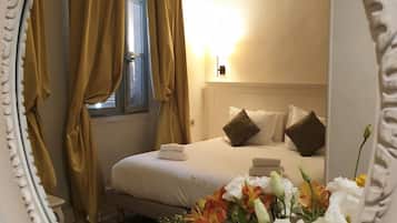 Cézanne (chambre 41) rez-de-chaussée | 1 chambre, literie de qualité supérieure, bureau