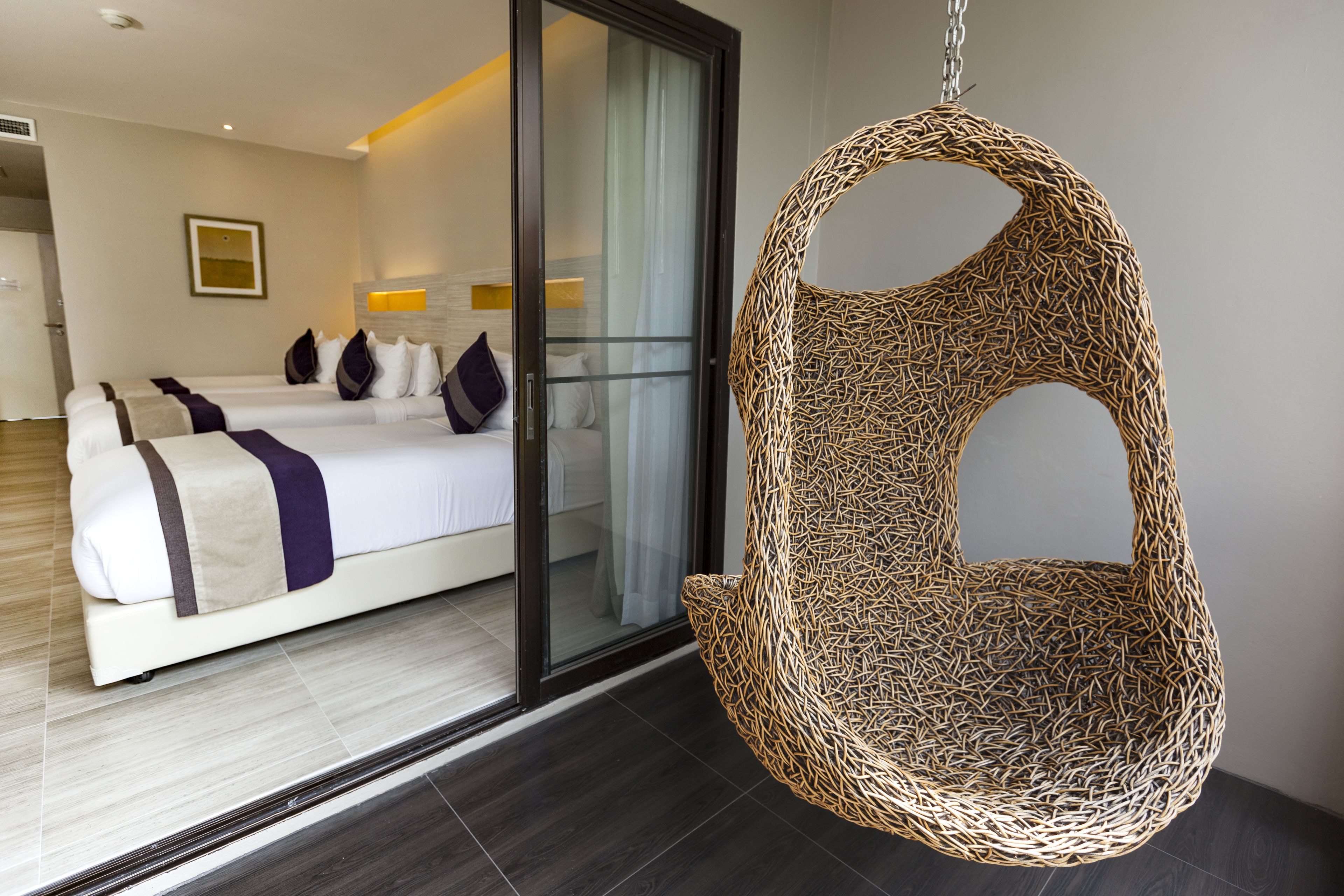 triple room | 1 bedroom, free minibar items, in-room safe, desk