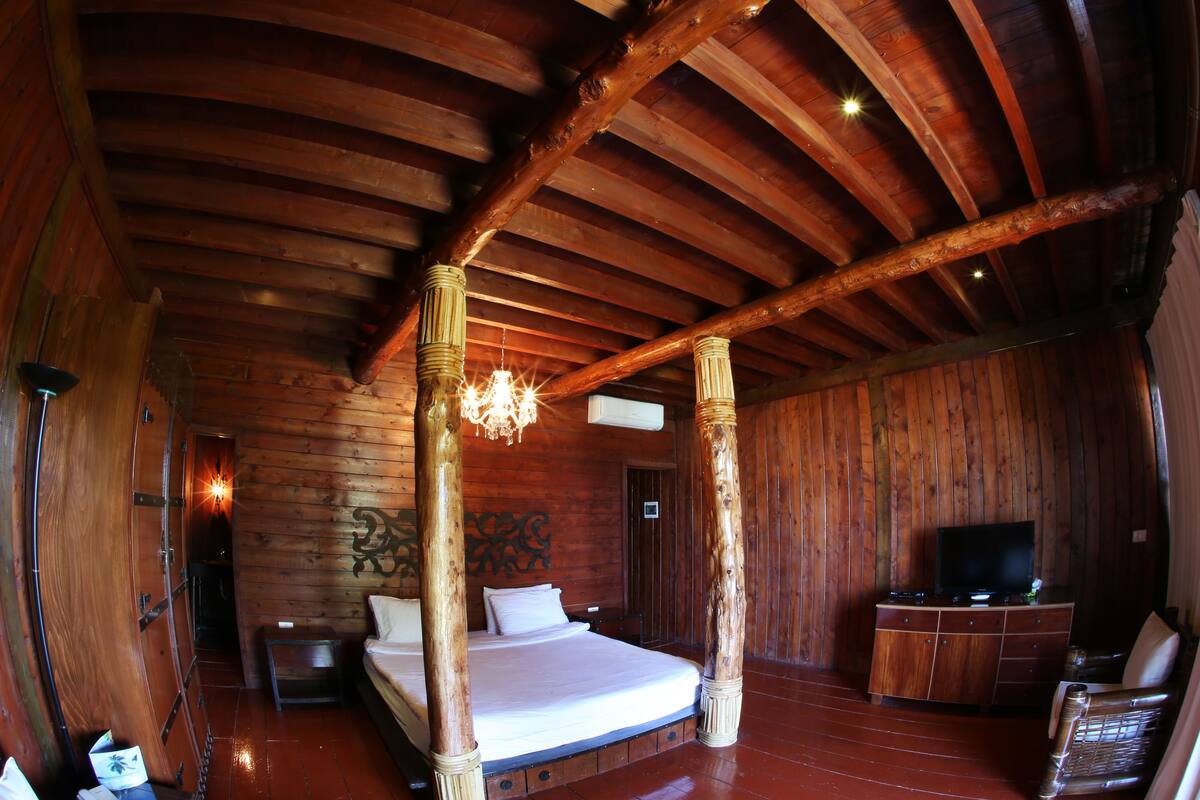 deluxe bungalow, private pool, garden view | premium bedding, free cots/infant beds, rollaway beds