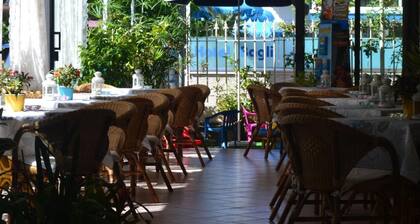 Hotel Alfredo's