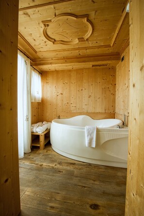 Suite (Cervino) | Baignoire à jets