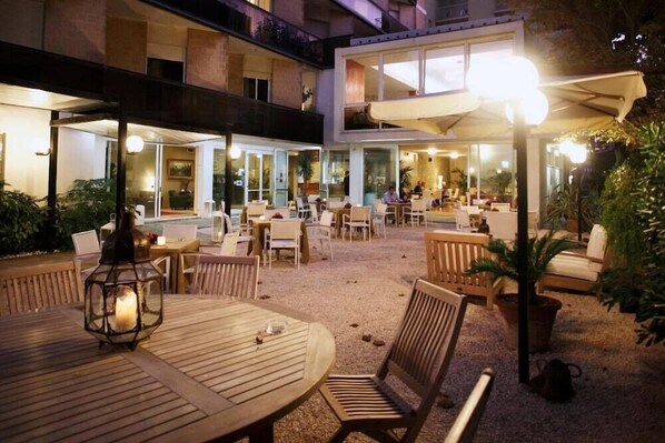 Outdoor dining - Airone (Rimini)