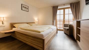 2 Schlafzimmer, Babybetten, kostenloses WLAN, Bettwäsche