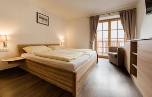 2 habitaciones, cunas, wifi gratis y ropa de cama 
