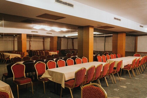 Nuzhet Hotel