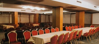 Nuzhet Hotel