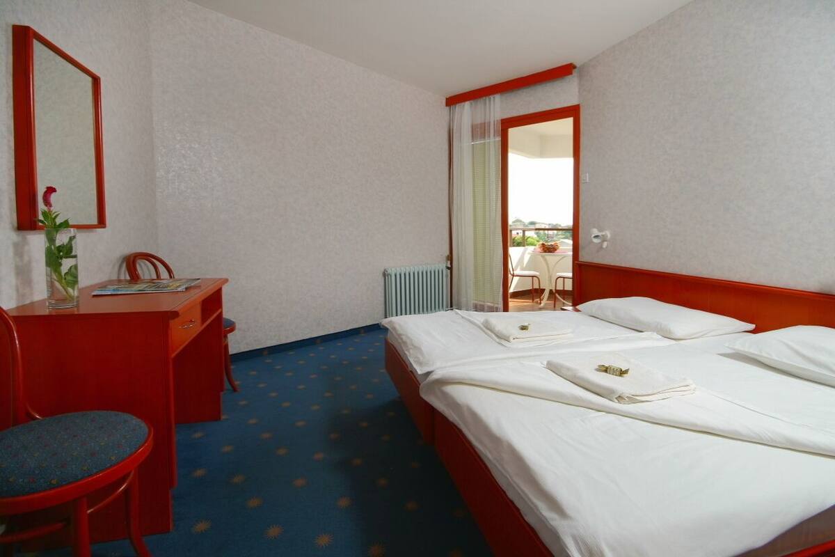 Comfort Family Room with Balcony, Sea View | Desk, WiFi (free)