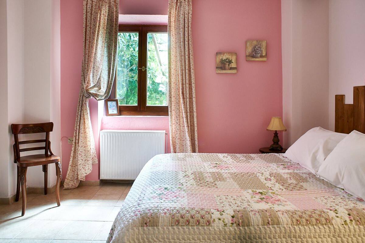 Standard, Double Room | Cunas o camas infantiles (de pago), camas supletorias, wifi gratis