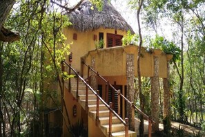 Exterior - Okaan (Tinum)