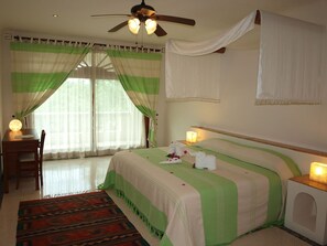 Room - Okaan (Tinum)