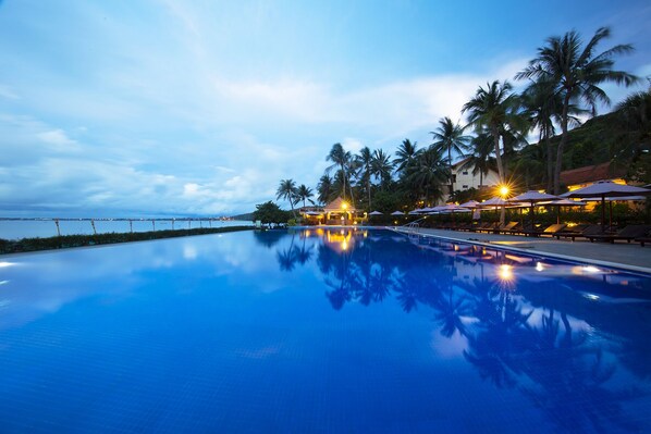 Interior entrance - Hon Rom Central Beach Resort (Phan Thiet)
