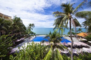 Beach/ocean view - Hon Rom Central Beach Resort (Phan Thiet)