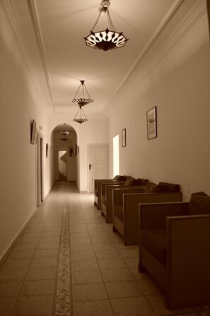 Lorong