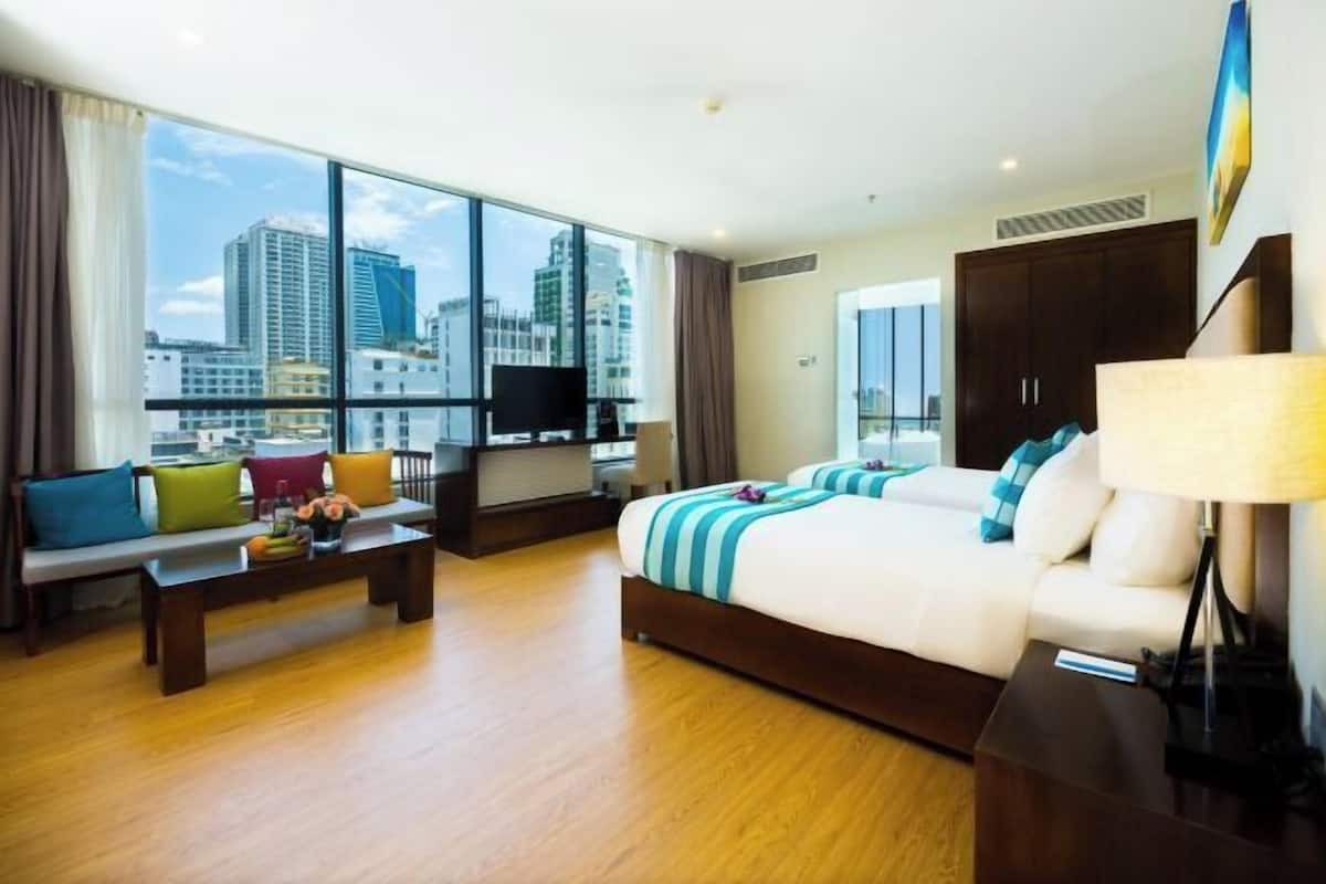 1 bedroom, minibar, in-room safe, desk