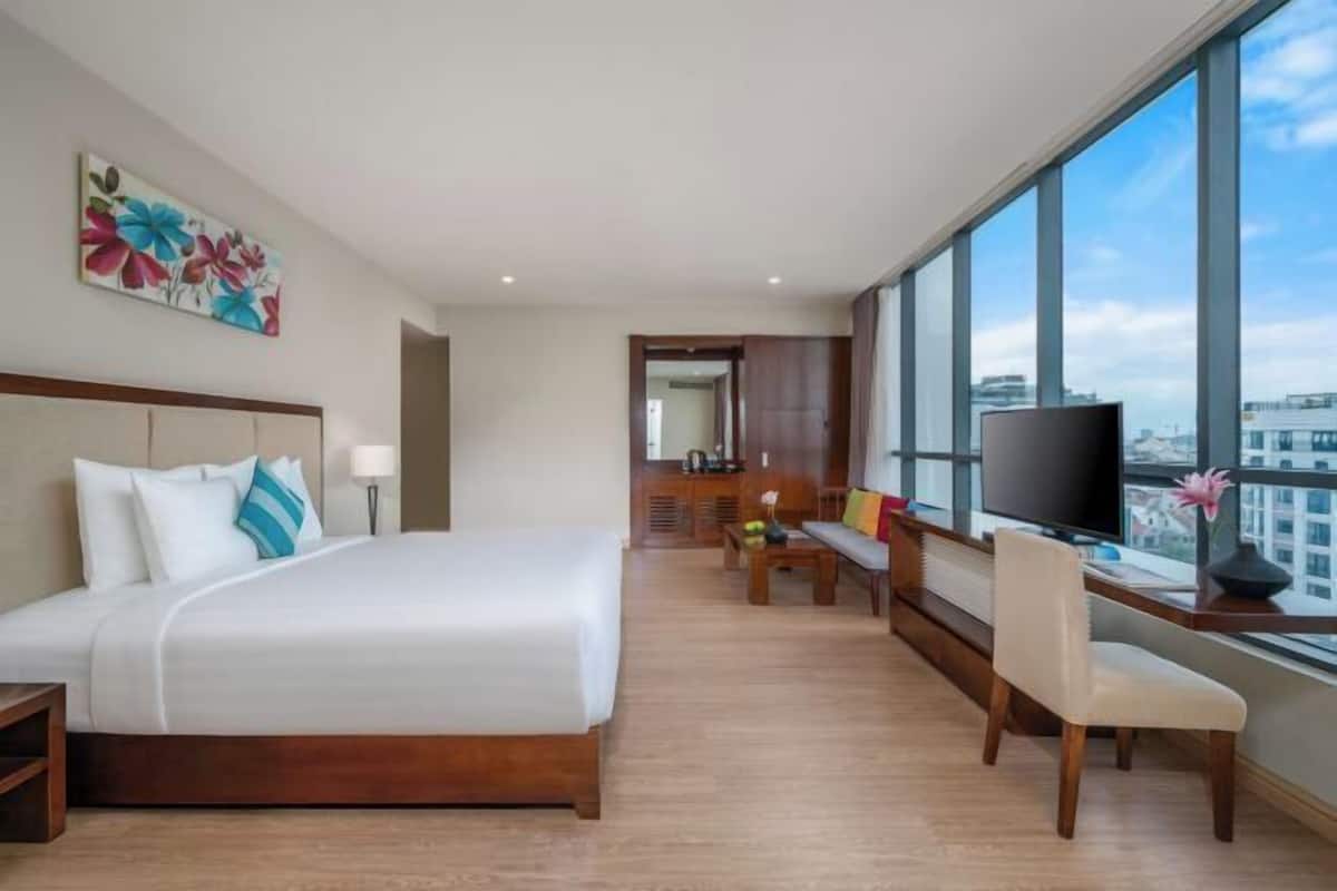 1 slaapkamer, een minibar, een kluis op de kamer, een bureau