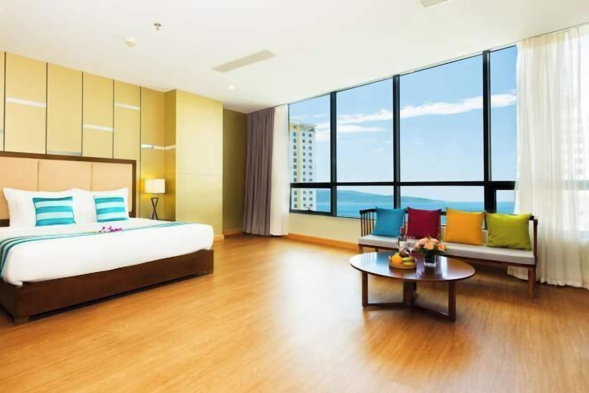 1 bedroom, minibar, in-room safe, desk