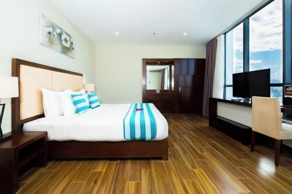 1 bedroom, minibar, in-room safe, desk