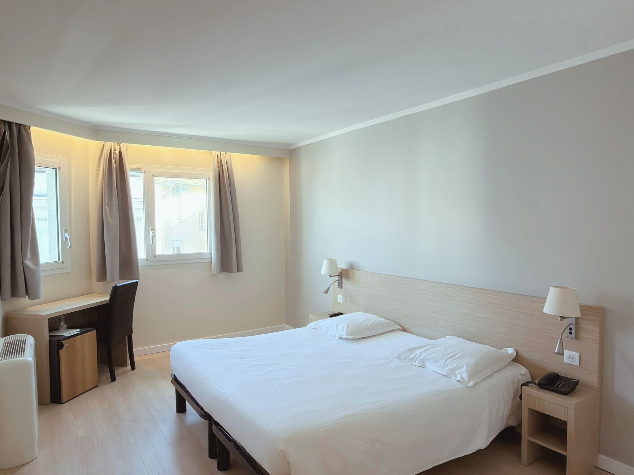 Minibar, in-room safe, desk, laptop workspace