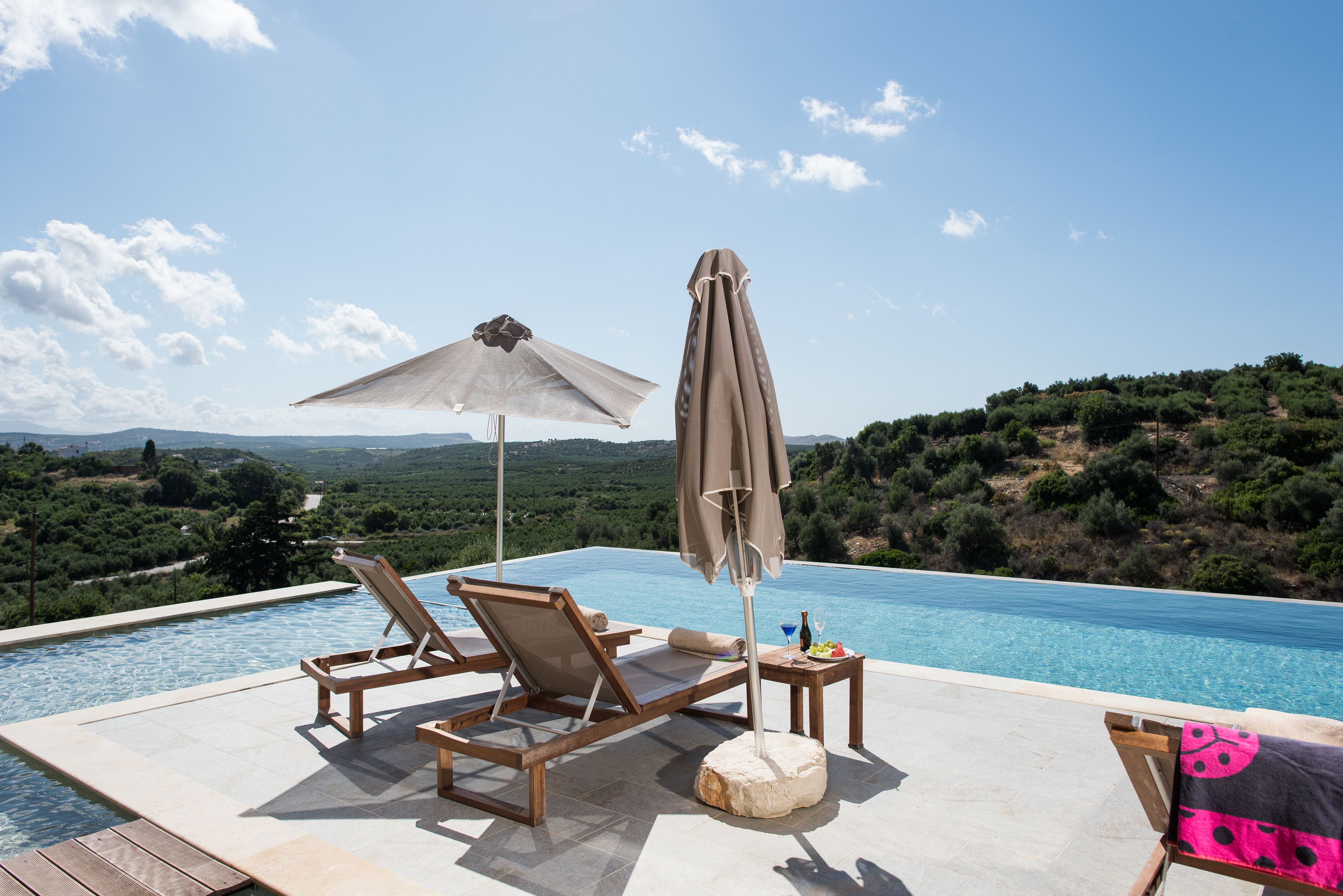 Seasonal outdoor pool, pool umbrellas, sun loungers