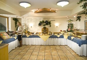 Dining - Auderer Hotel (Karroesten)