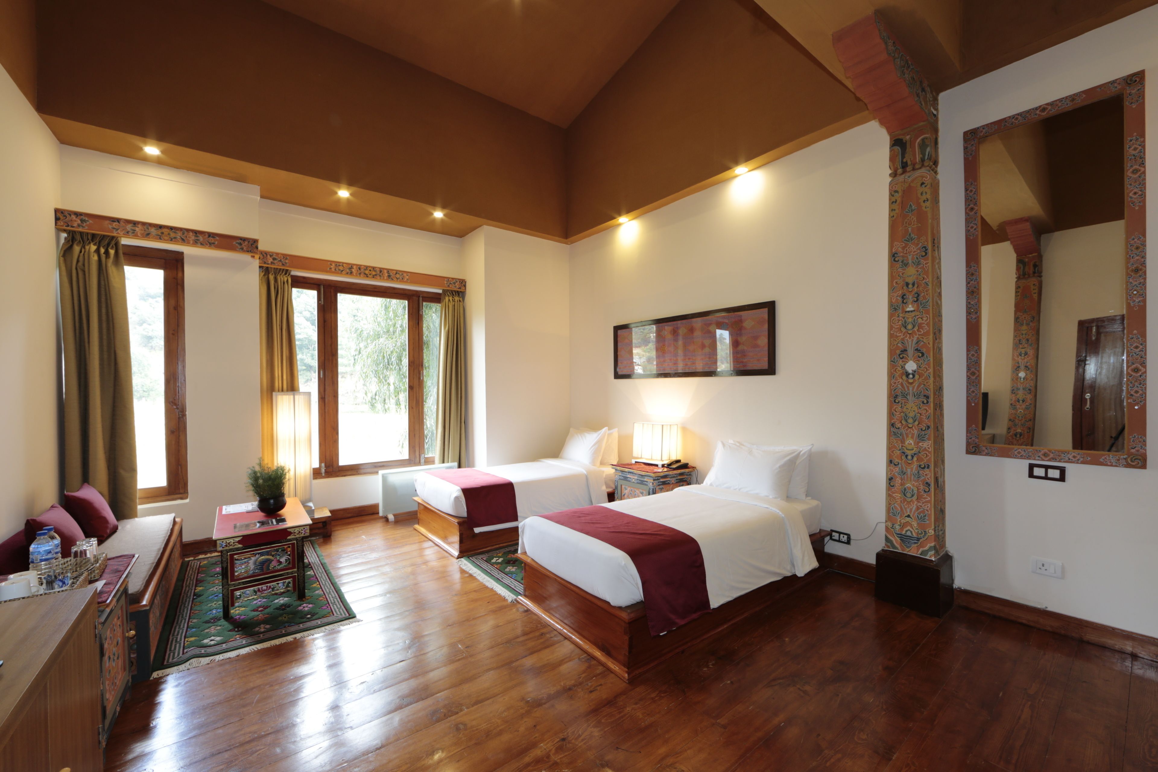 Junior Double or Twin Room | 1 bedroom, minibar, in-room safe, desk