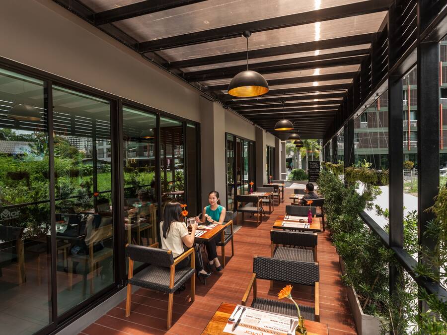 Serviço de café da manhã, culinária tailandesa, vistas para o jardim