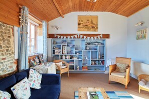 Lounge - The Dairy Barns (Norwich)