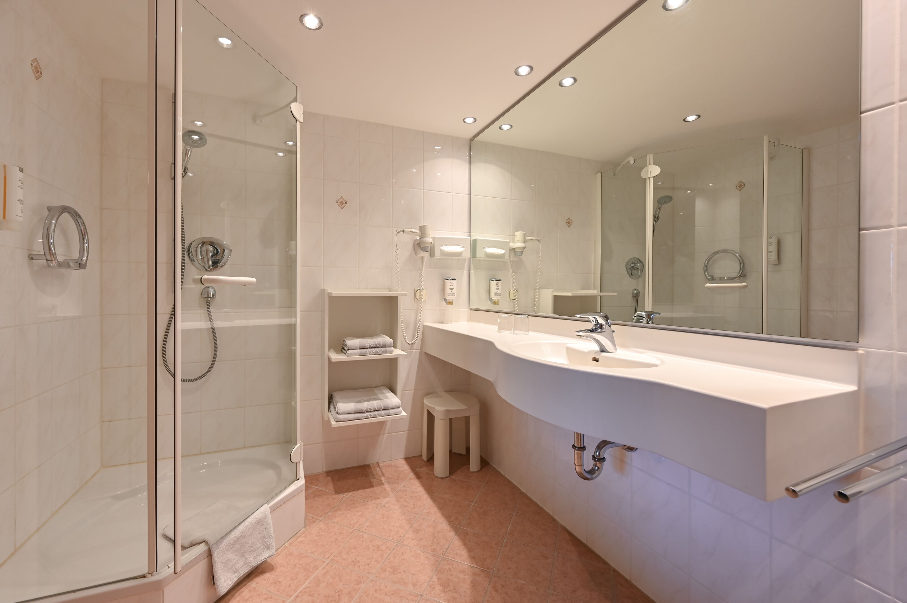 large double | bathroom | shower, towels