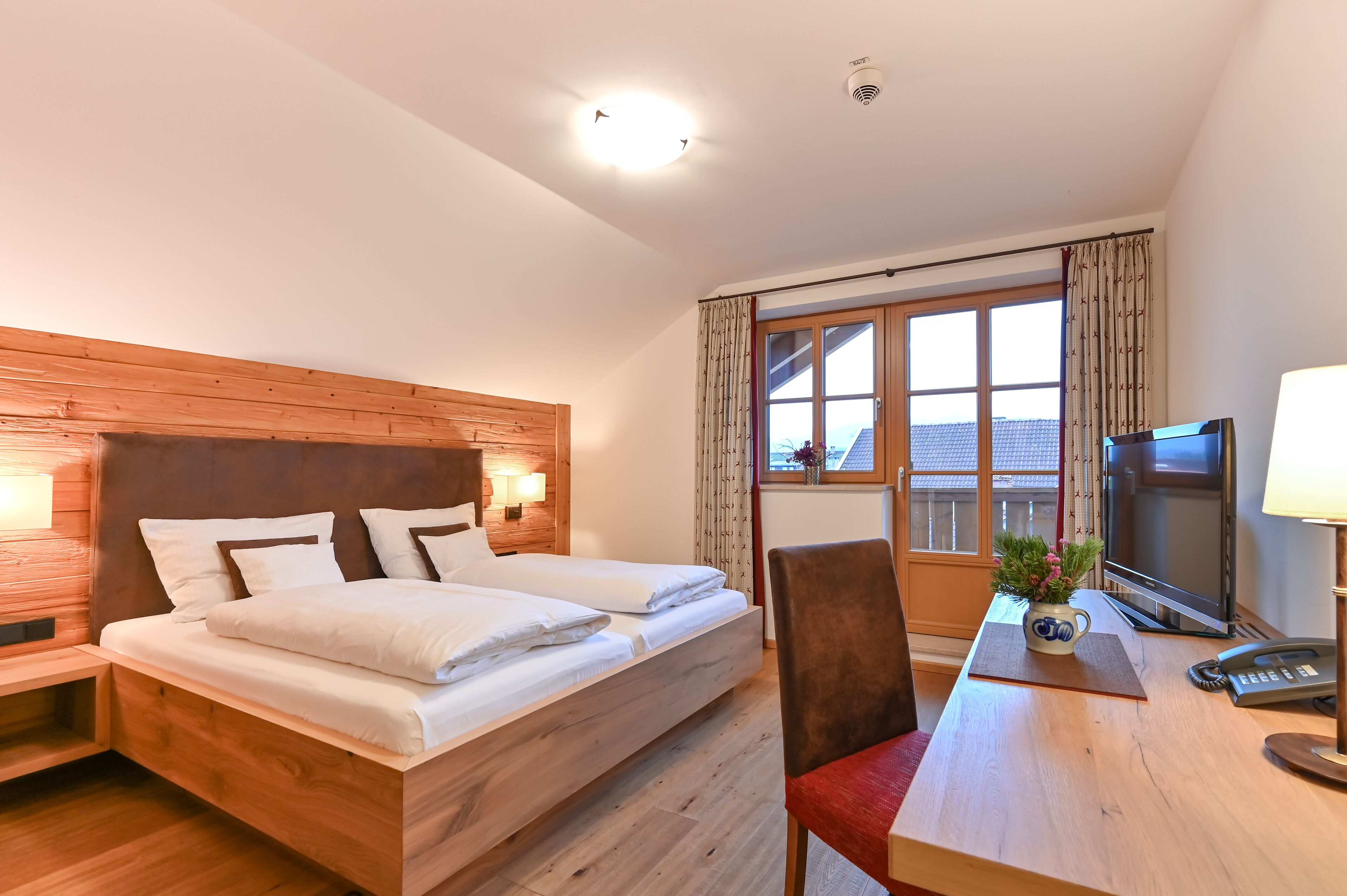 double room | premium bedding, down duvets, in-room safe, free wifi