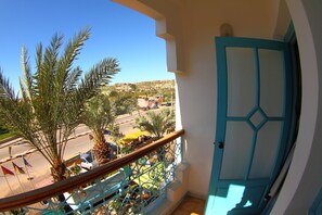 Khuôn viên nơi lưu trú