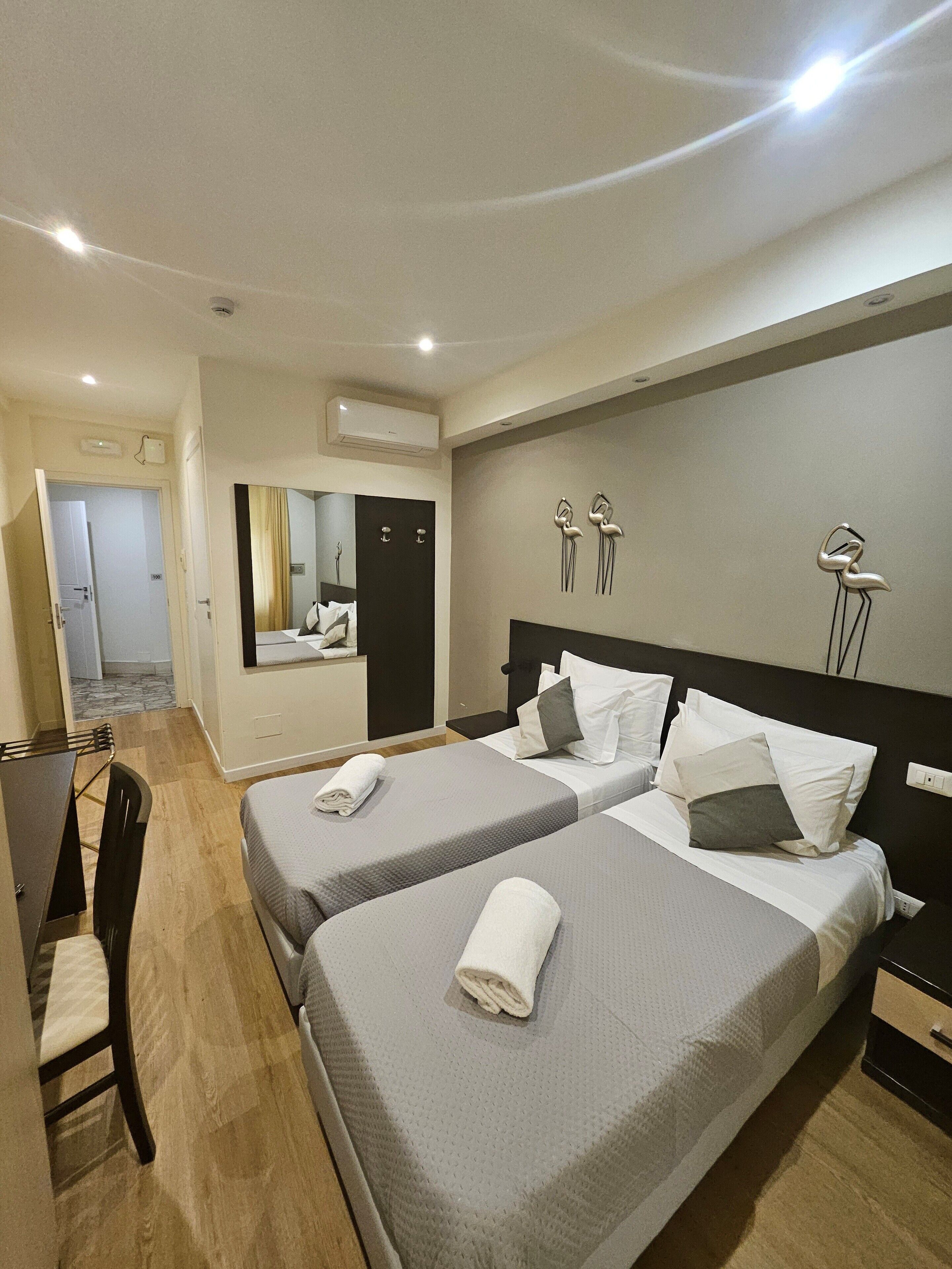 Classic Double or Twin Room, Balcony | In-room safe, blackout drapes, WiFi (free), bed sheets